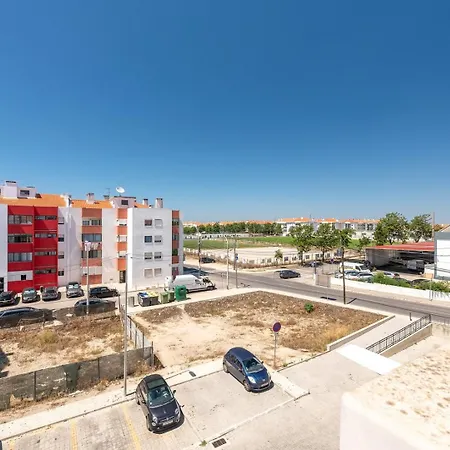 Guestready - A Sunny In Moita Daire Alhos Vedros